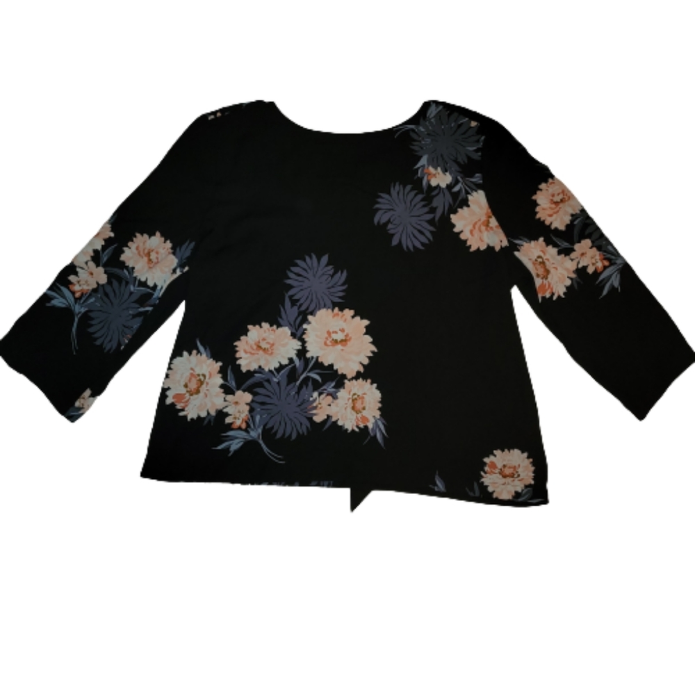 ANN TAYLOR FACTORY black/flower blouse